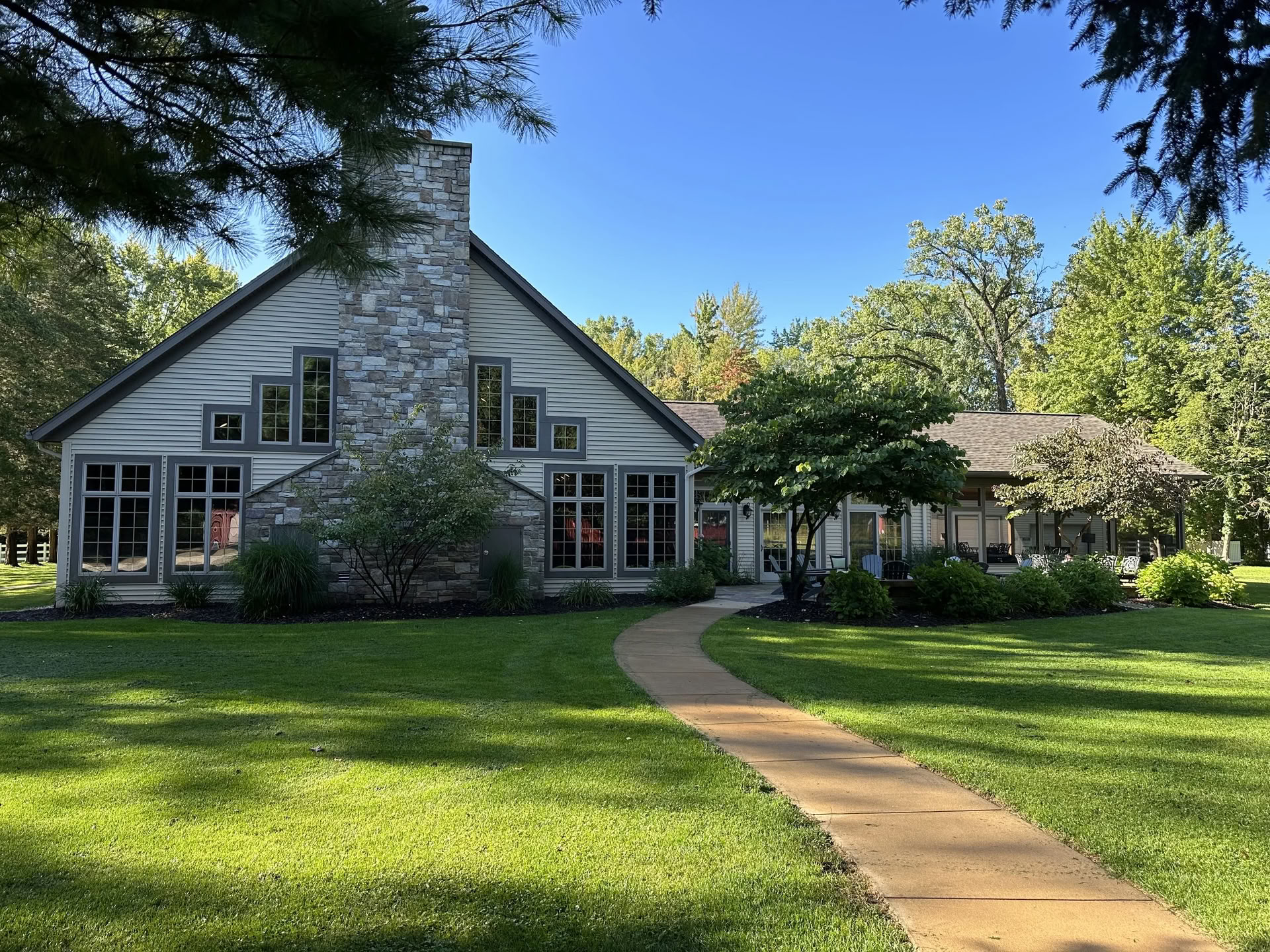 神殿を讃えて