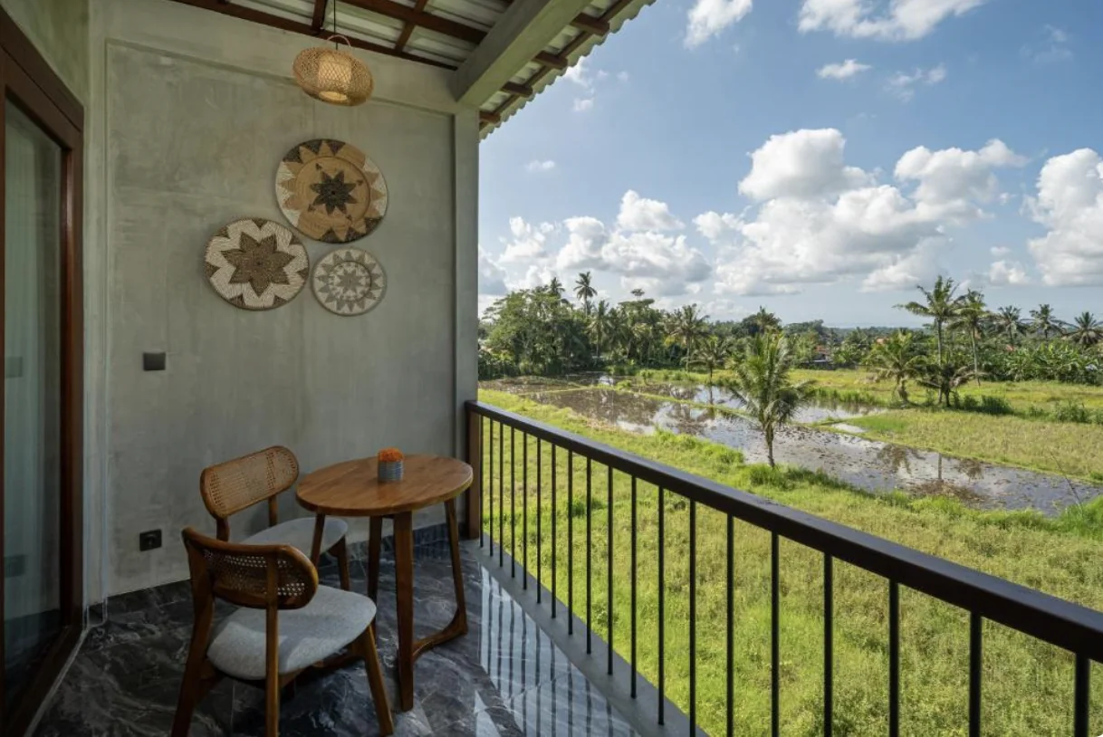 ハイブリッド200時間ヨガ講師養成講座