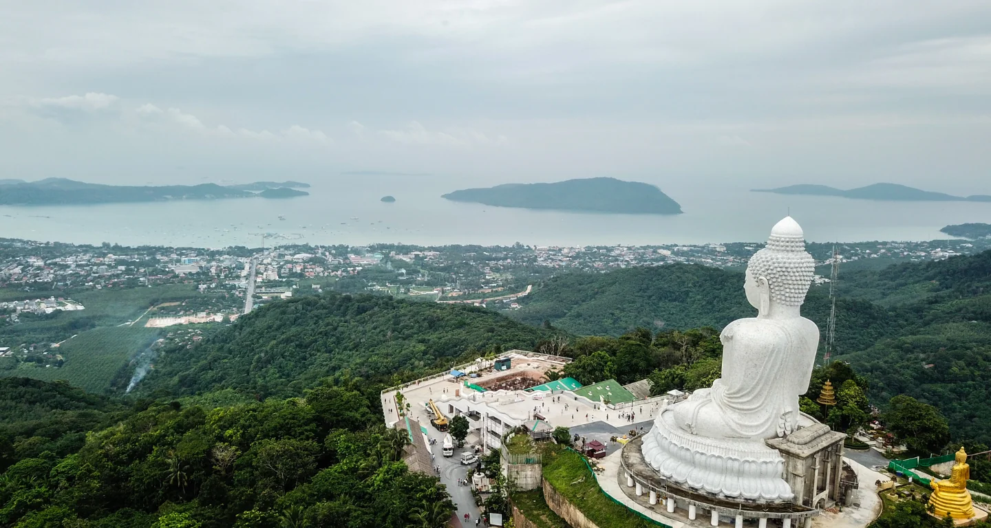 ヨガとウェルネスのリトリート（デイトリップ付き）— 期間：2026年12月23日〜2027年1月4日