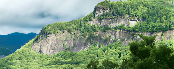 ホワイトサイド山（ノースカロライナ州）の山頂へのトレイル