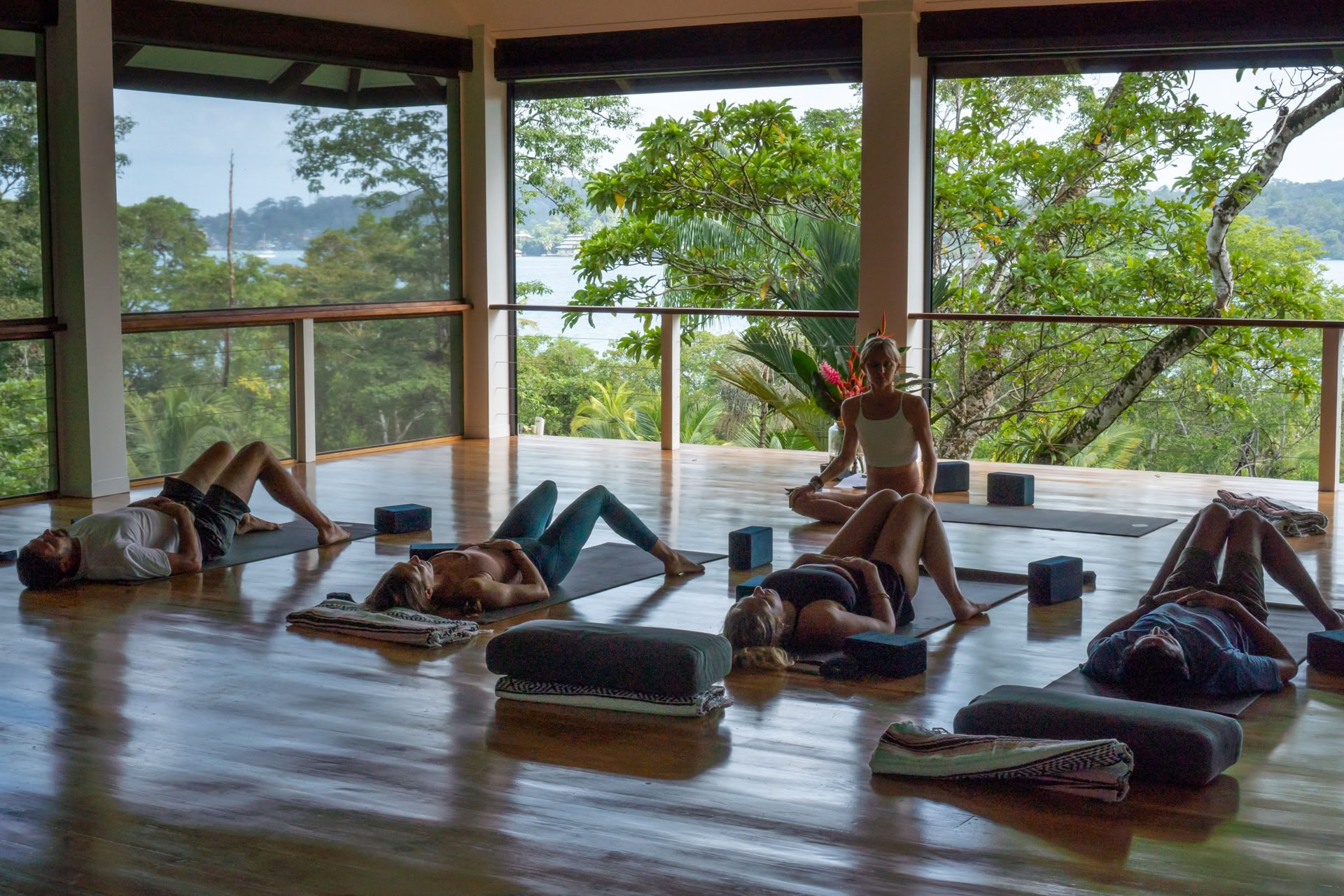 成長し、花開く：Roam Yoga & Wellnessのリトリート
