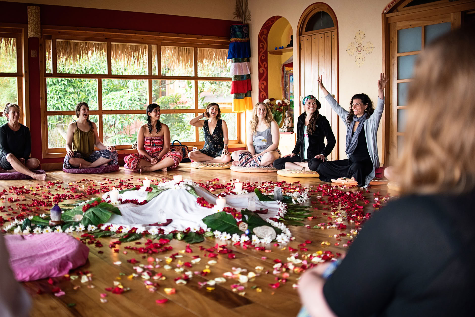 意識的なカップルのための、より深い親密さを育むヨガ＆タントラ・リトリート