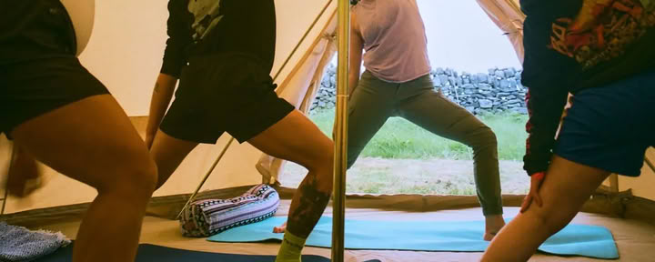 リストラティブヨガクラス