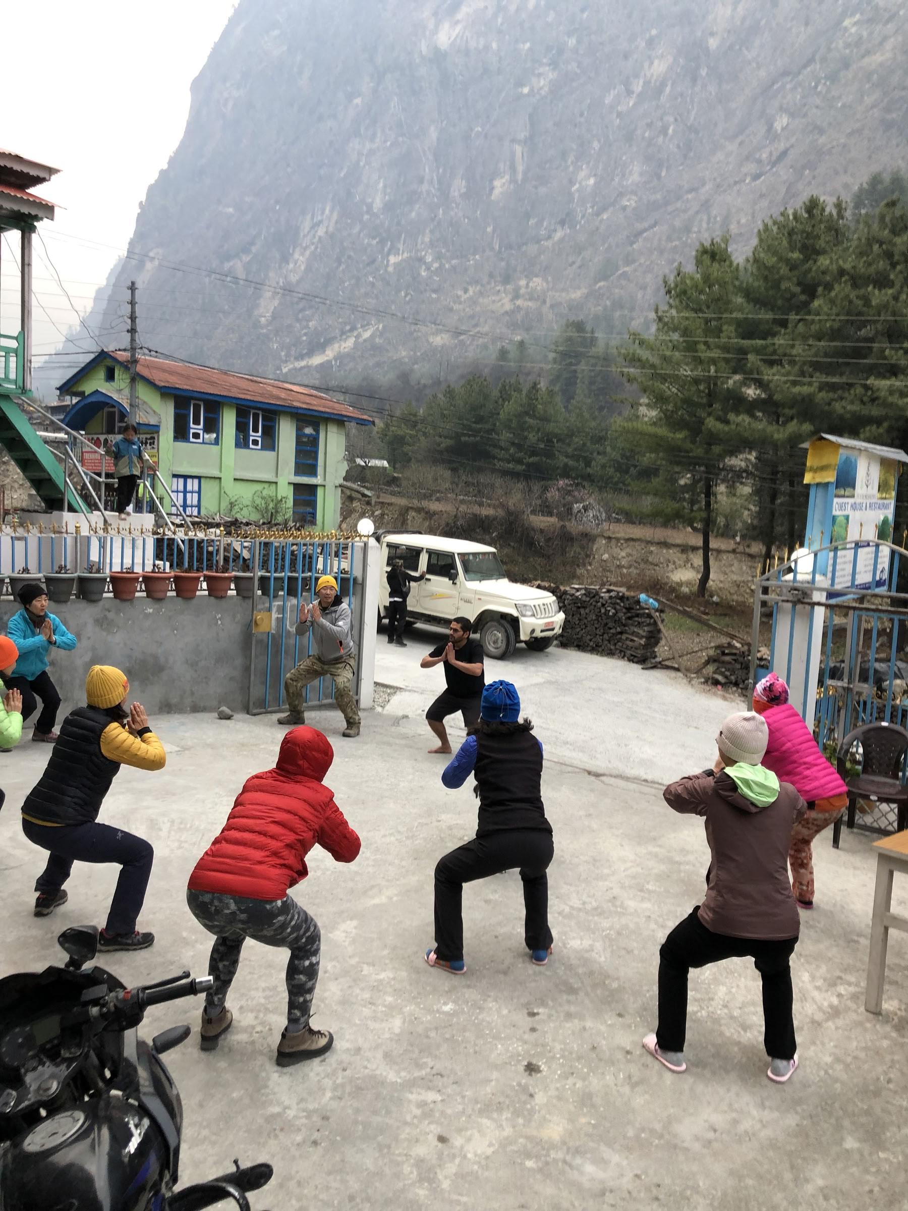 断食を伴うデトックスヨガ