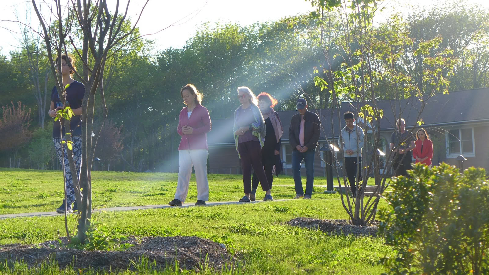 Dharmakaya Center for WellbeingïŒãã¥ãŒãšãŒã¯å·ãã£ãããã«å±±å°ã§ã®çæ³ãªããªãŒã