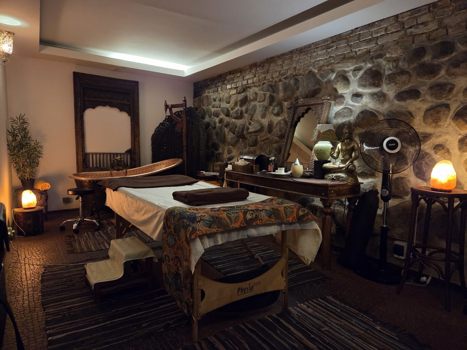 SPA SHANTIïœã¢ãŒãŠã«ãŽã§ãŒãã»ã¹ãã»ã³ã¿ãŒ