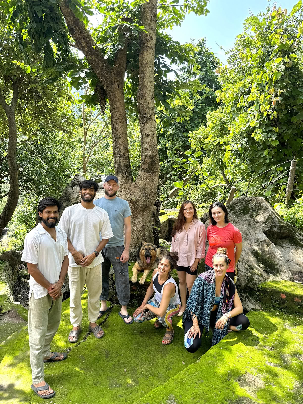 Abhyasa Yogmathïœã€ã³ãã»ãªã·ã±ã·ã¥ã«ããäŒçµ±çãªãšã¬ãšçæ³ã®ã¢ã·ã¥ã©ã