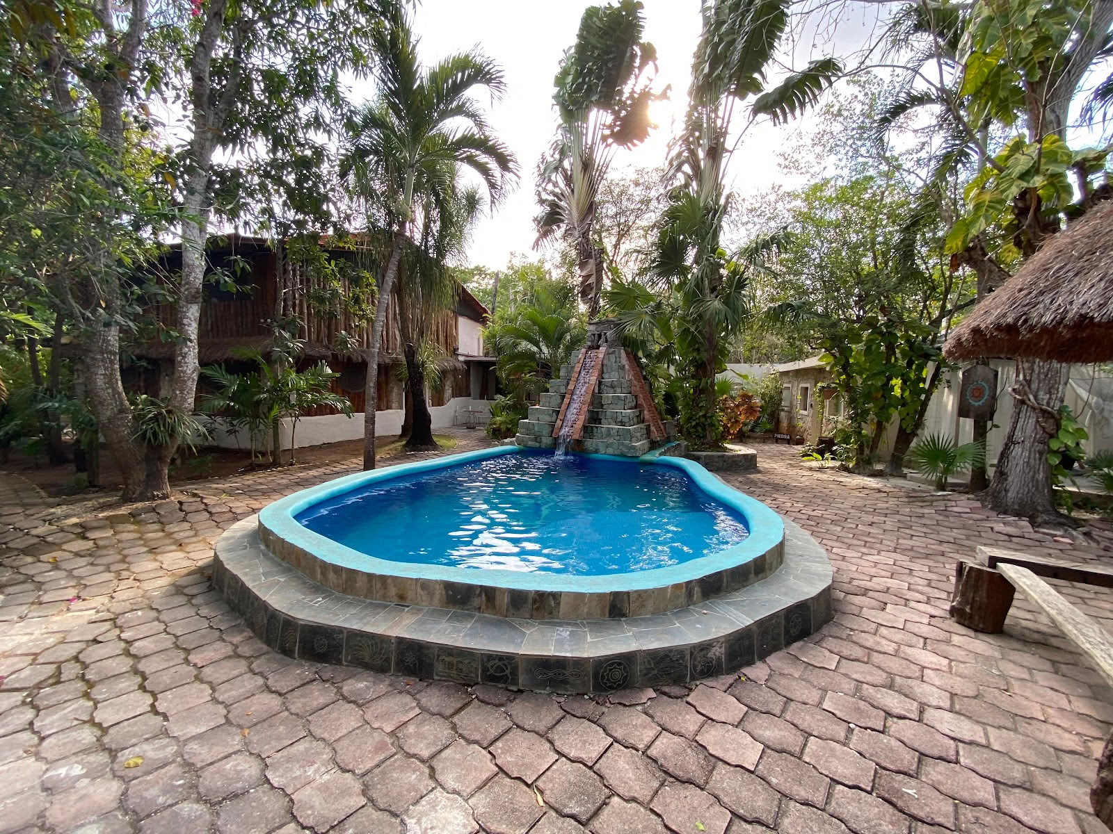 OMA CANCUN ããªã¹ãã£ãã¯ããŒãªã³ã°ã»ã³ã¿ãŒïŒããã¹ã«ã«