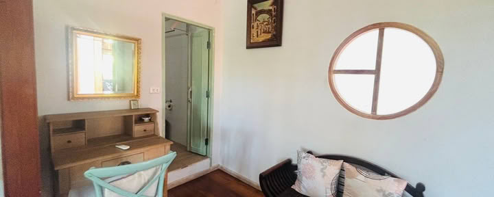 Private Bedroom with En-suite Bathroom